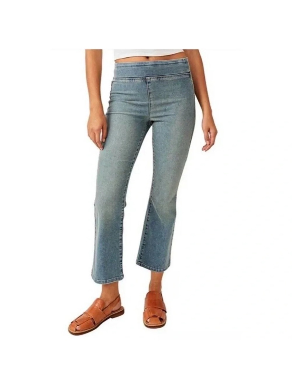 Free People We‎ The Free In My Feelings light wash pull-on cropped flare jeans